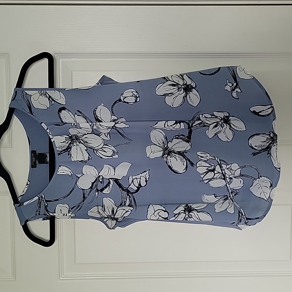 Blue floral sleeveless blouse